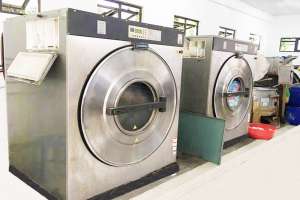 Máy giặt công nghiệp là gì? Điểm gì khác biệt so với máy giặt gia đình